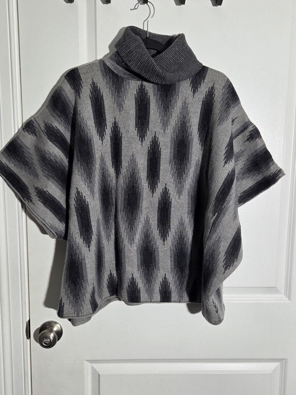 Haute Hippie Oversized Black And Gray Merino Wool Poncho